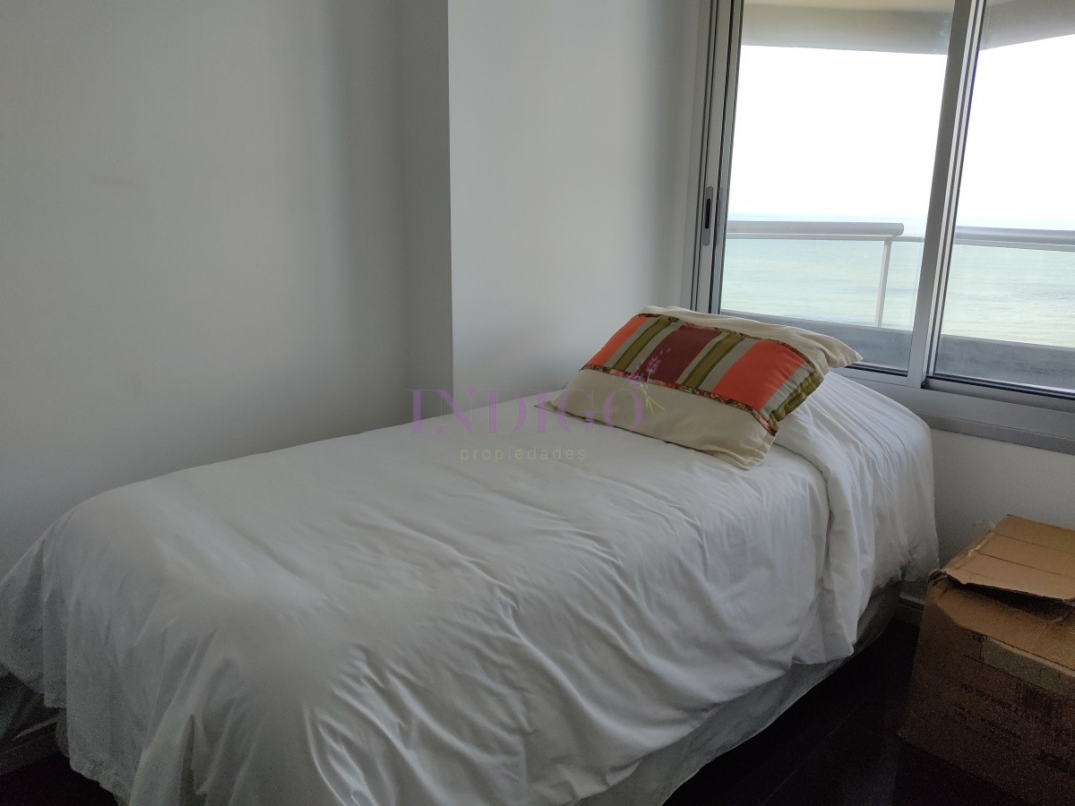 Apartamento Ref.351 - Muy buen Departamento alquiler frente al mar en la  Brava, 3 dormitorios