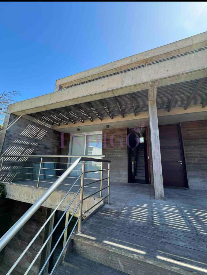 Apartamento Ref.958 - Departamento de 3 Dormitoritos primera linea de La Barra, a paso del Mar!