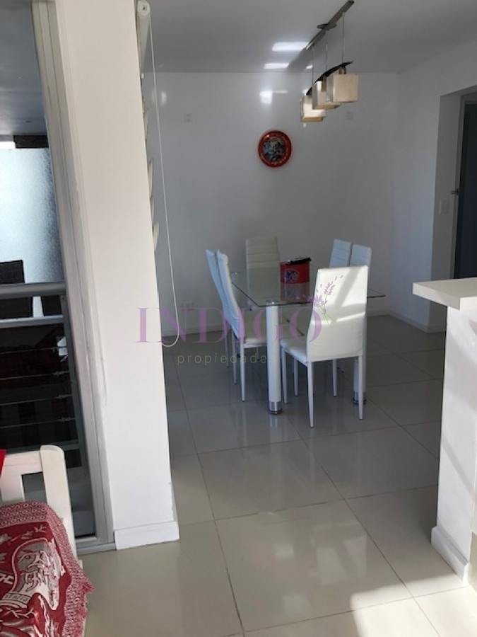 Apartamento Ref.423 - Departamento en venta y alquiler a 50 mts de la playa Brava.