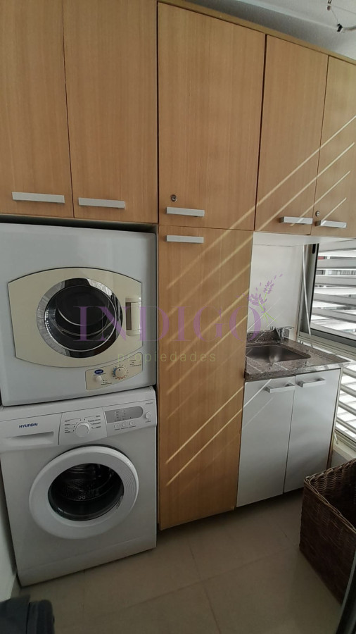 Apartamento Ref.8 - En Venta, Ocean Drive,2 dorm, Punta del Este