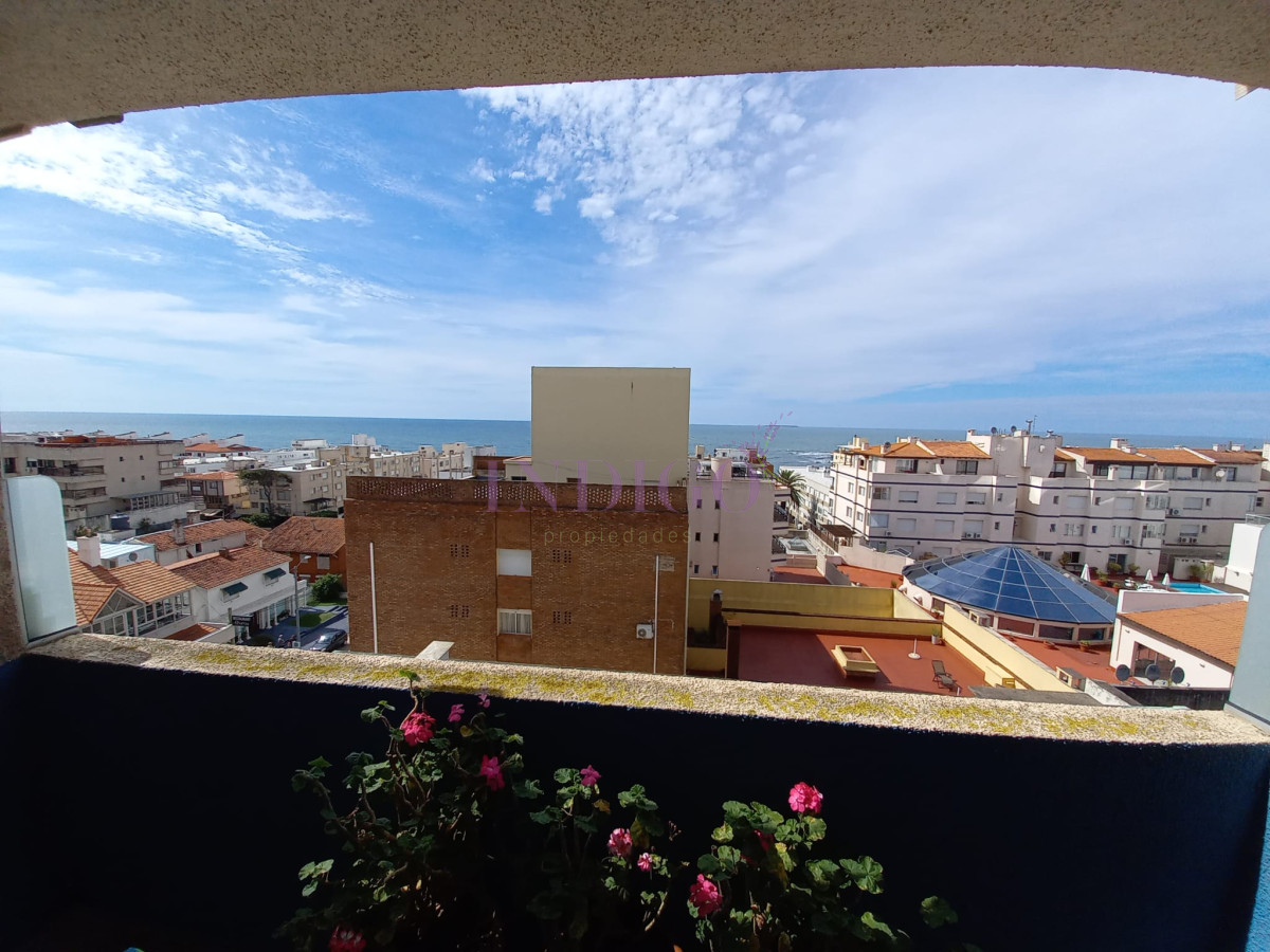 Apartamento Ref.1202 - Apartamento en península sobre Gorlero, para 4 personas