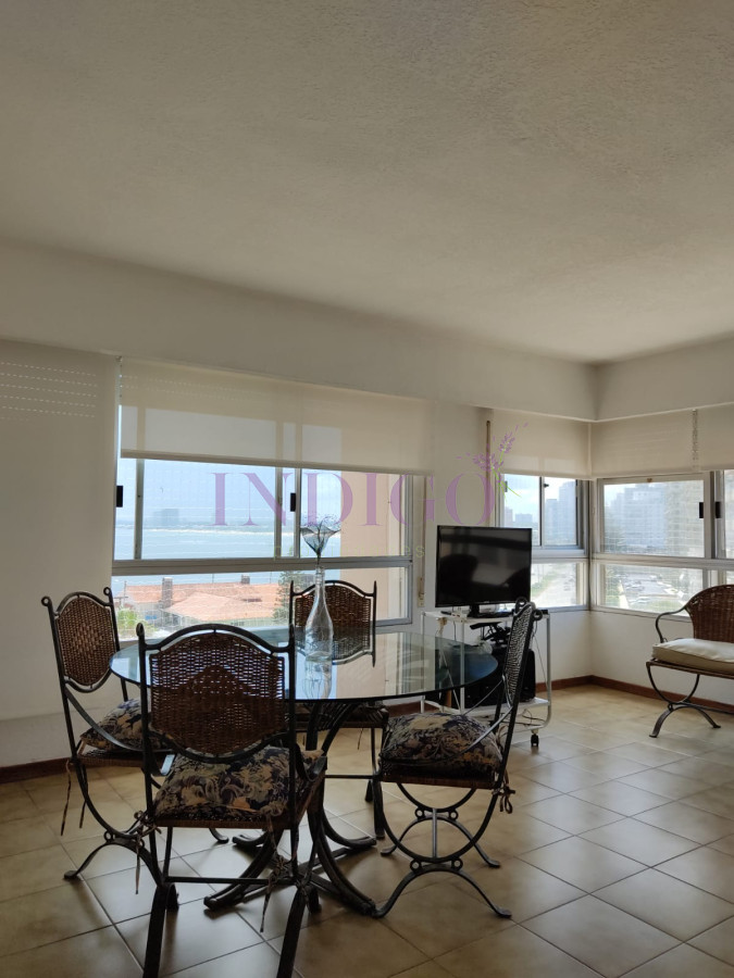 Apartamento Ref.644 - Apartamento con vista a la mansa, 2 dormitorios, 1 baño, muy luminoso!