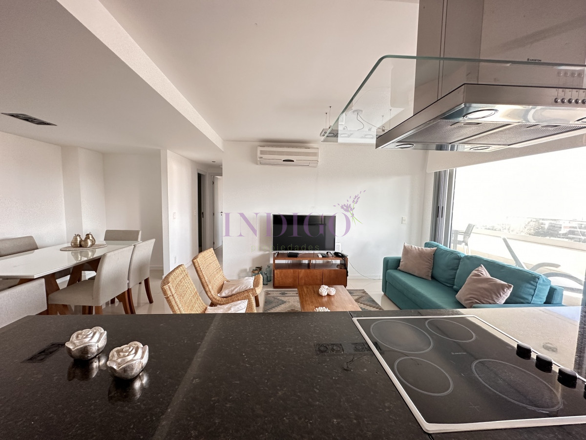 Apartamento Ref.756 - Apartamento en Brava full amenities, muy cómodo con buenos servicios 2 Dormitorios y 2 Baños