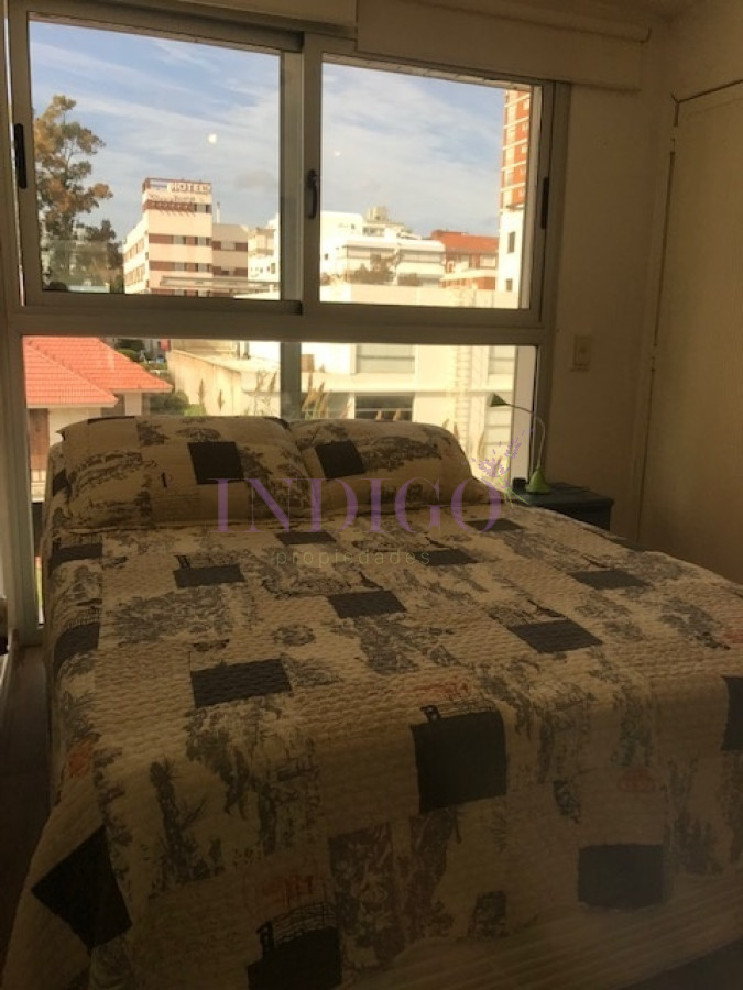 Apartamento Ref.400 - Espectacular departamento en venta frente al puerto de Punta del Este.