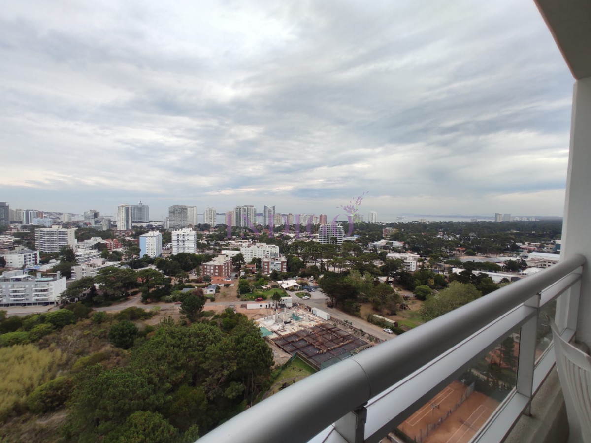Apartamento Ref.967 - Alquiler de apartamento 1 Dormitorios en Punta del Este, Uruguay
