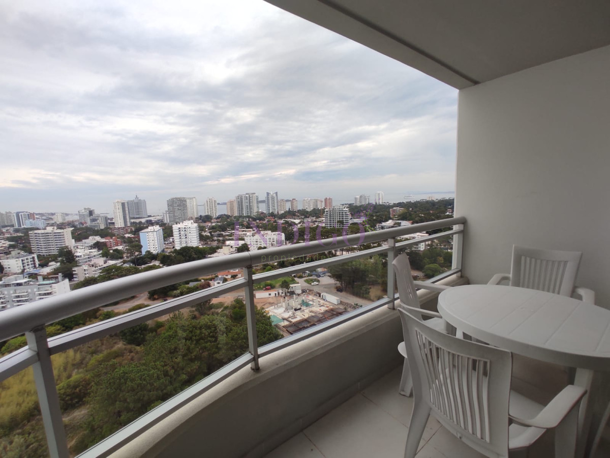 Apartamento Ref.967 - Alquiler de apartamento 1 Dormitorios en Punta del Este, Uruguay