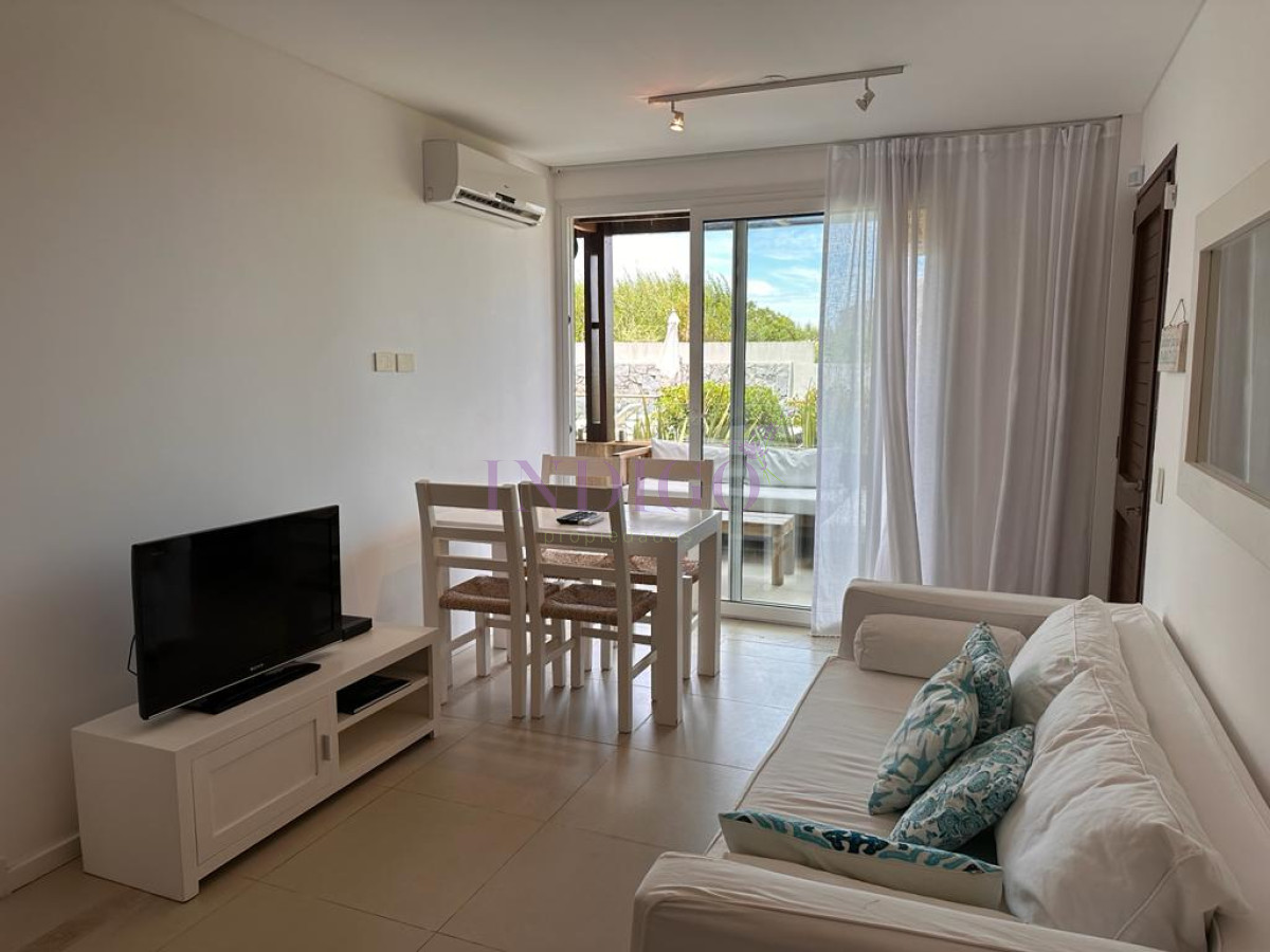 Apartamento Ref.984 - Alquiler de apartamento 2 dormitorios en La Barra, Uruguay