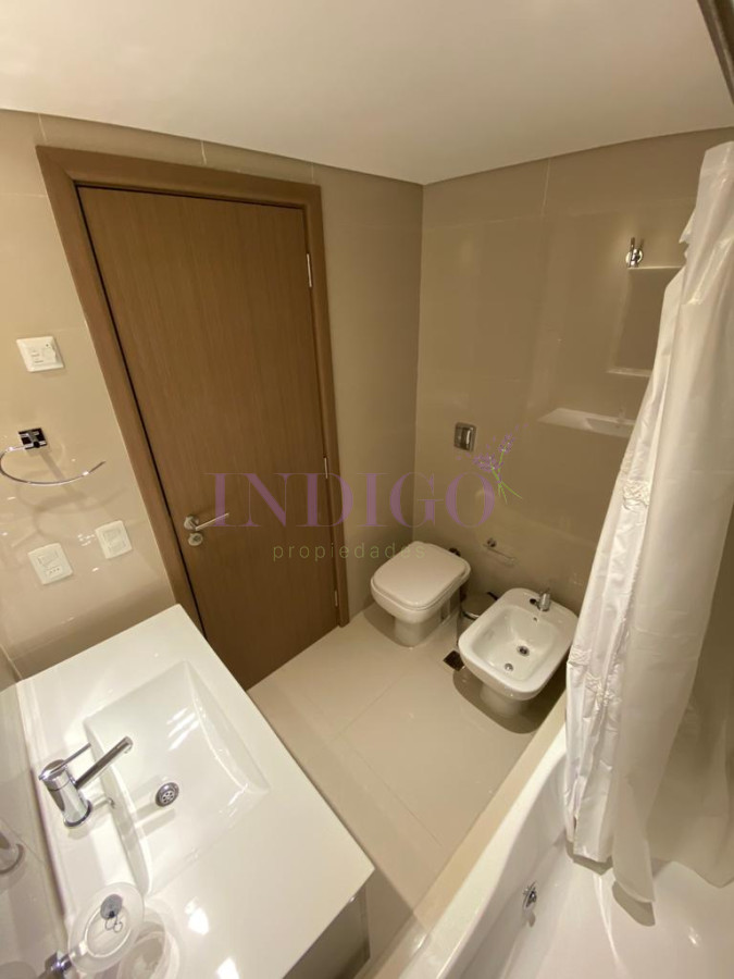 Apartamento Ref.899 - Apartamento 2 Dormitoritos y 2 Baños, con vista al mar!