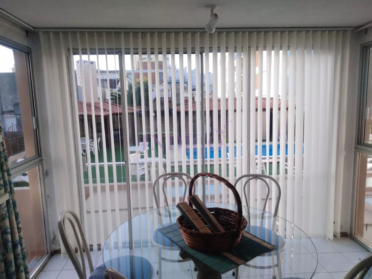 Apartamento Ref.1072 - Apartamento en península a metros de El Emir, piscina, lavadero en una muy linda zona!