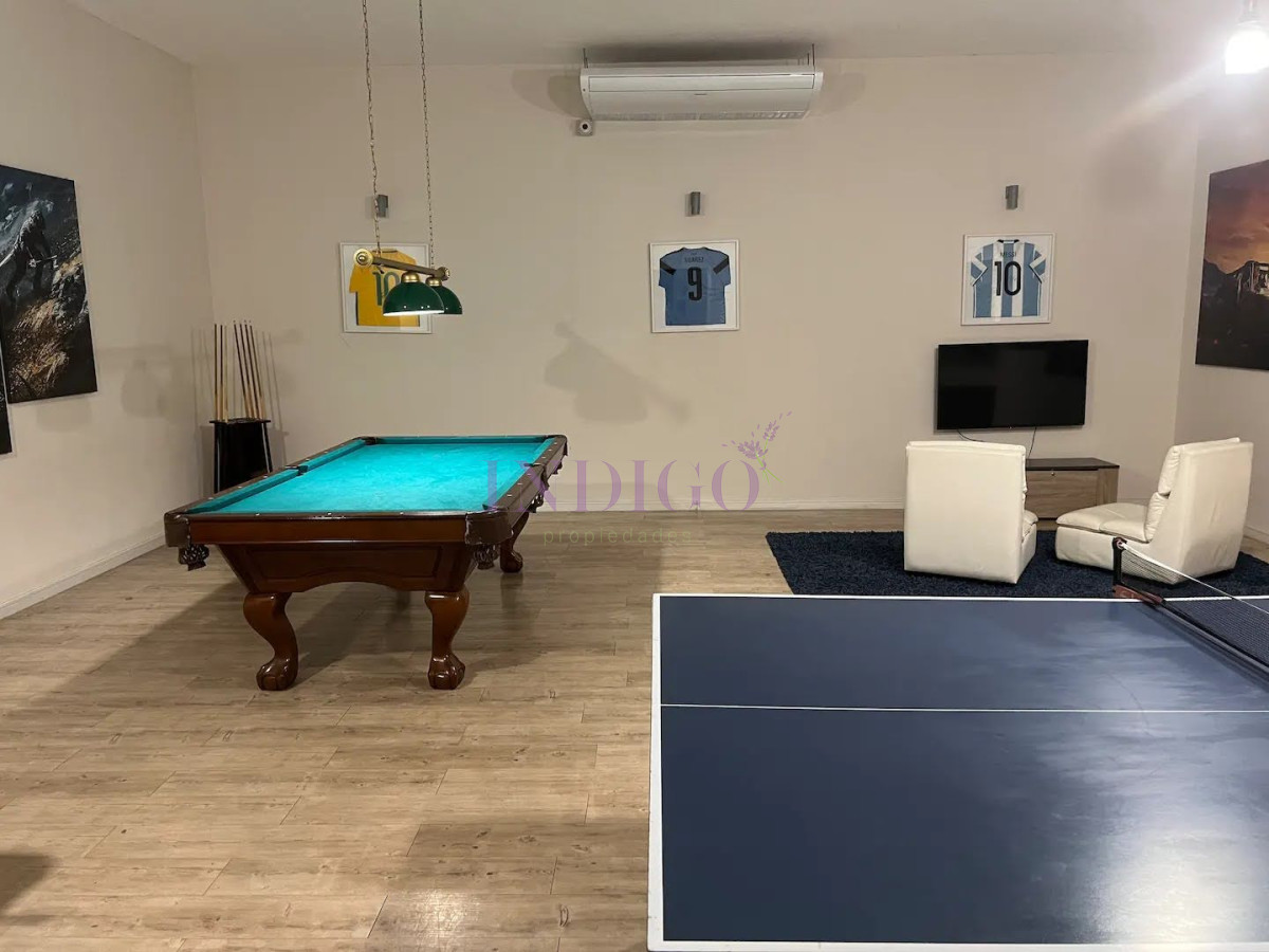 Apartamento Ref.976 - Venta de apartamento 3 Dormitorios en Punta del Este, Uruguay