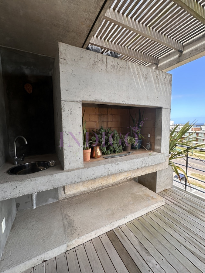 Apartamento Ref.1222 - En alquiler temporal, Penthouse en Manantiales, 3 ambientes.