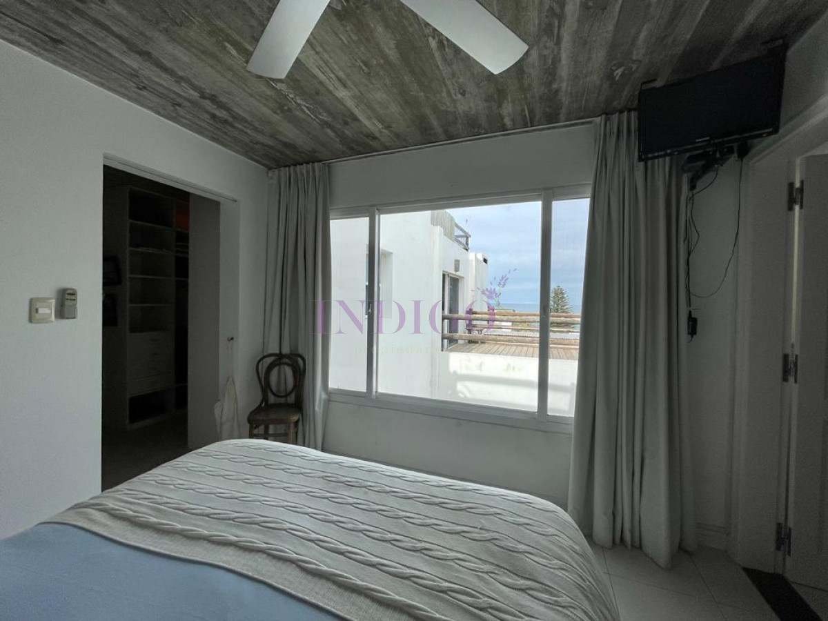 Apartamento Ref.448 - Venta, La Barra, 5 ambientes, con parrillero.