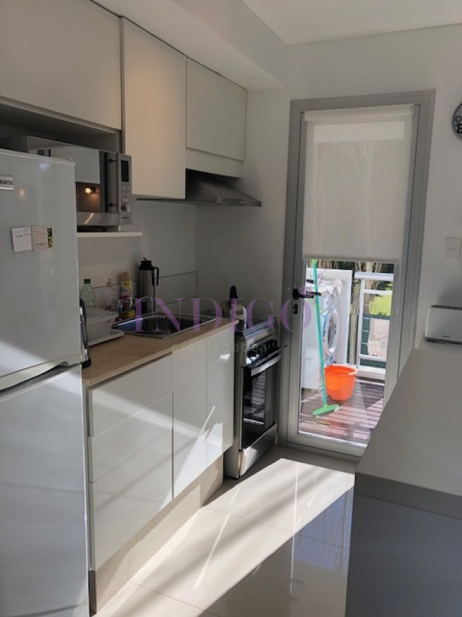 Apartamento Ref.418 - Muy buen departamento en alquiler a mts de la  playa Brava.