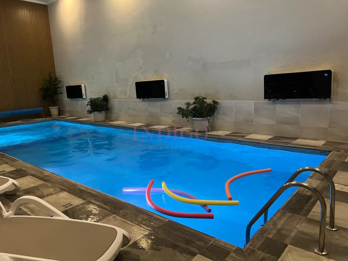 Apartamento Ref.976 - Venta de apartamento 3 Dormitorios en Punta del Este, Uruguay