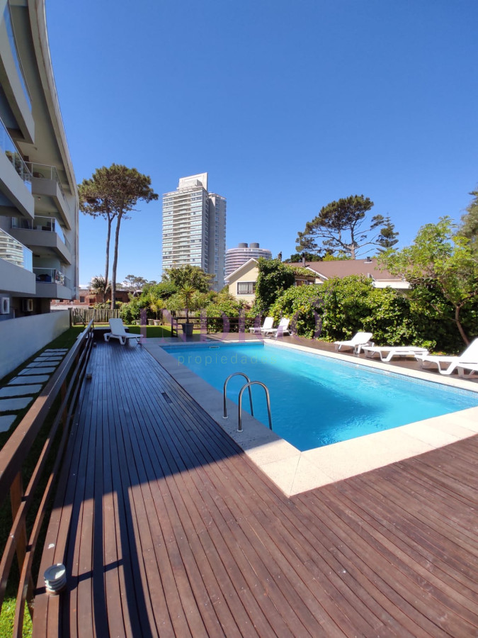 Apartamento Ref.628 - Apartamento de 1 dormitorio, 1 baño, con piscina, muy bien ubicado