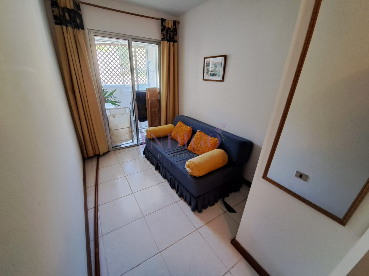 Apartamento Ref.220 - Departamento en venta y alquiler en Manantiales, 3 dormitorios mas dependencia de servicio.
