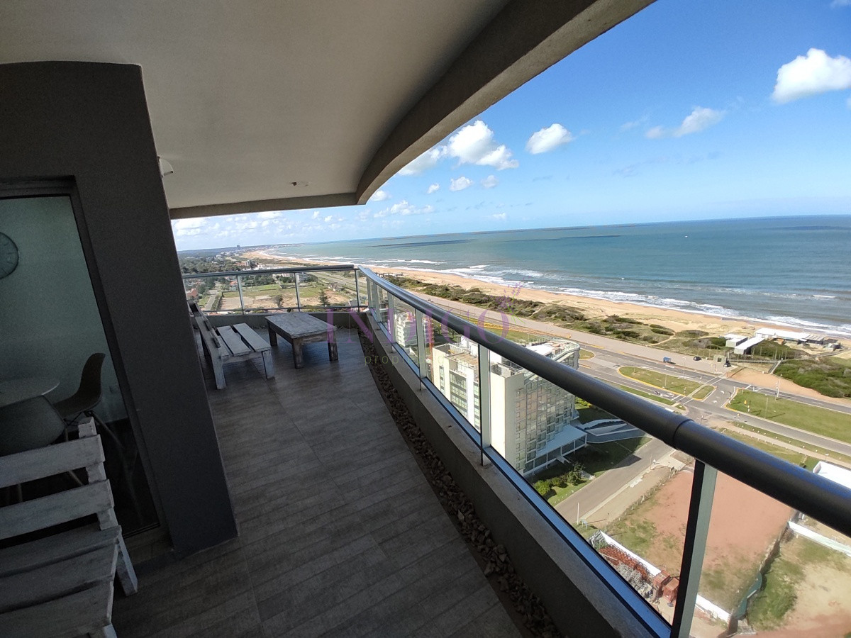 Apartamento Ref.351 - Muy buen Departamento alquiler frente al mar en la  Brava, 3 dormitorios