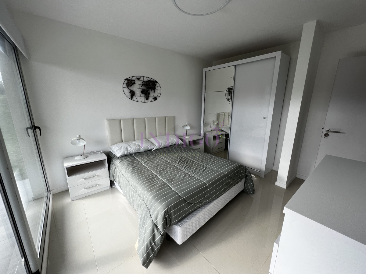 Apartamento Ref.1102 - Apartamento de 2 Dormitorios, con piscina y parrillero en la mansa