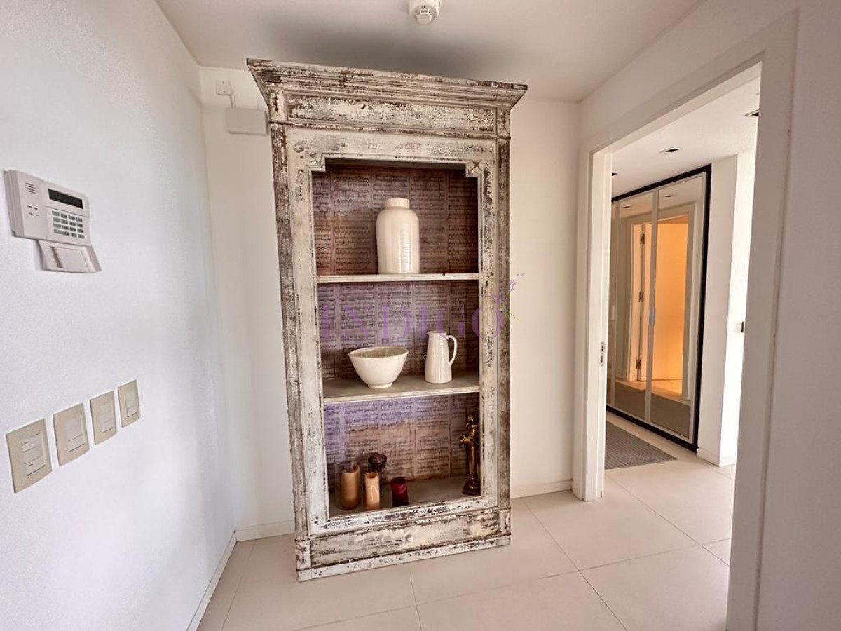 Apartamento Ref.1213 - Apartamento de Lujo en Manantiales, 3 Dormitorios 4 Baños, 2 Cocheras con Parrillero y Piscina!