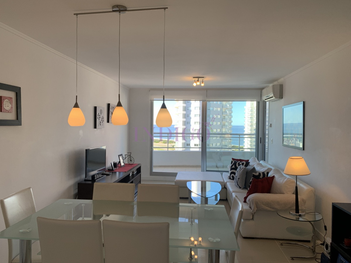 Apartamento Ref.849 - Apartamento en alquiler de 3 dormitorios en Playa Brava con servicios