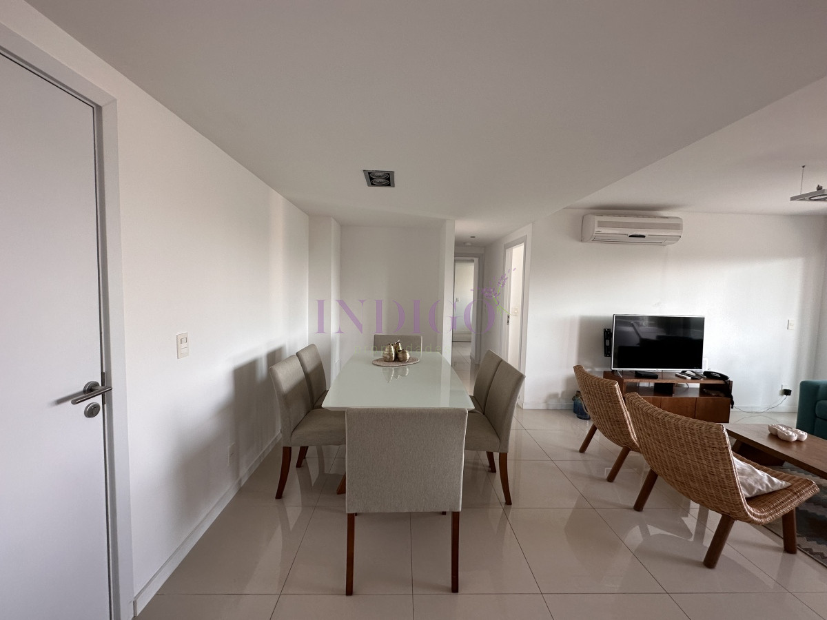 Apartamento Ref.756 - Apartamento en Brava full amenities, muy cómodo con buenos servicios 2 Dormitorios y 2 Baños