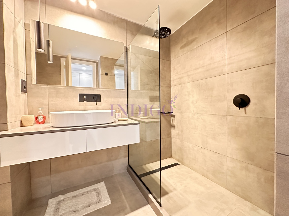 Apartamento Ref.384 - En alquiler, Montoya, 3 dorm en suite.