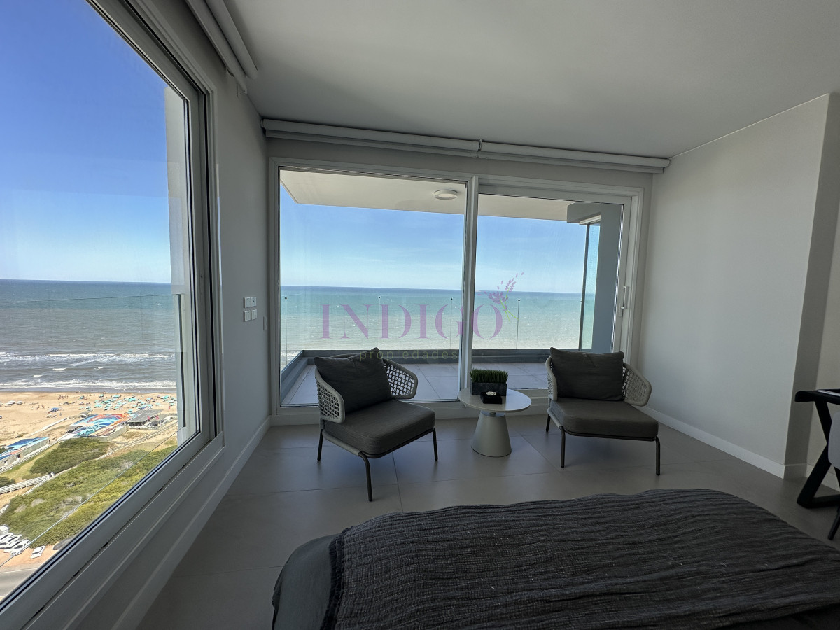 Apartamento Ref.1279 - En venta, Le Parc, 4 dorm, esquinero.