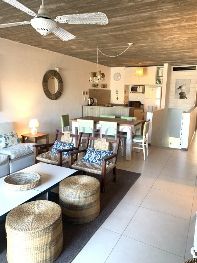 Apartamento Ref.137 - Departamento en alquiler en pleno  Manantiales, 3 dormitorios .