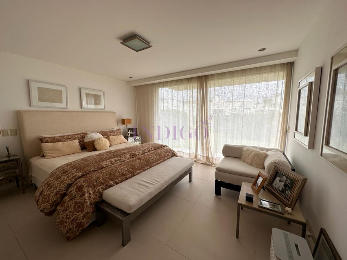 Apartamento Ref.1213 - Apartamento de Lujo en Manantiales, 3 Dormitorios 4 Baños, 2 Cocheras con Parrillero y Piscina!