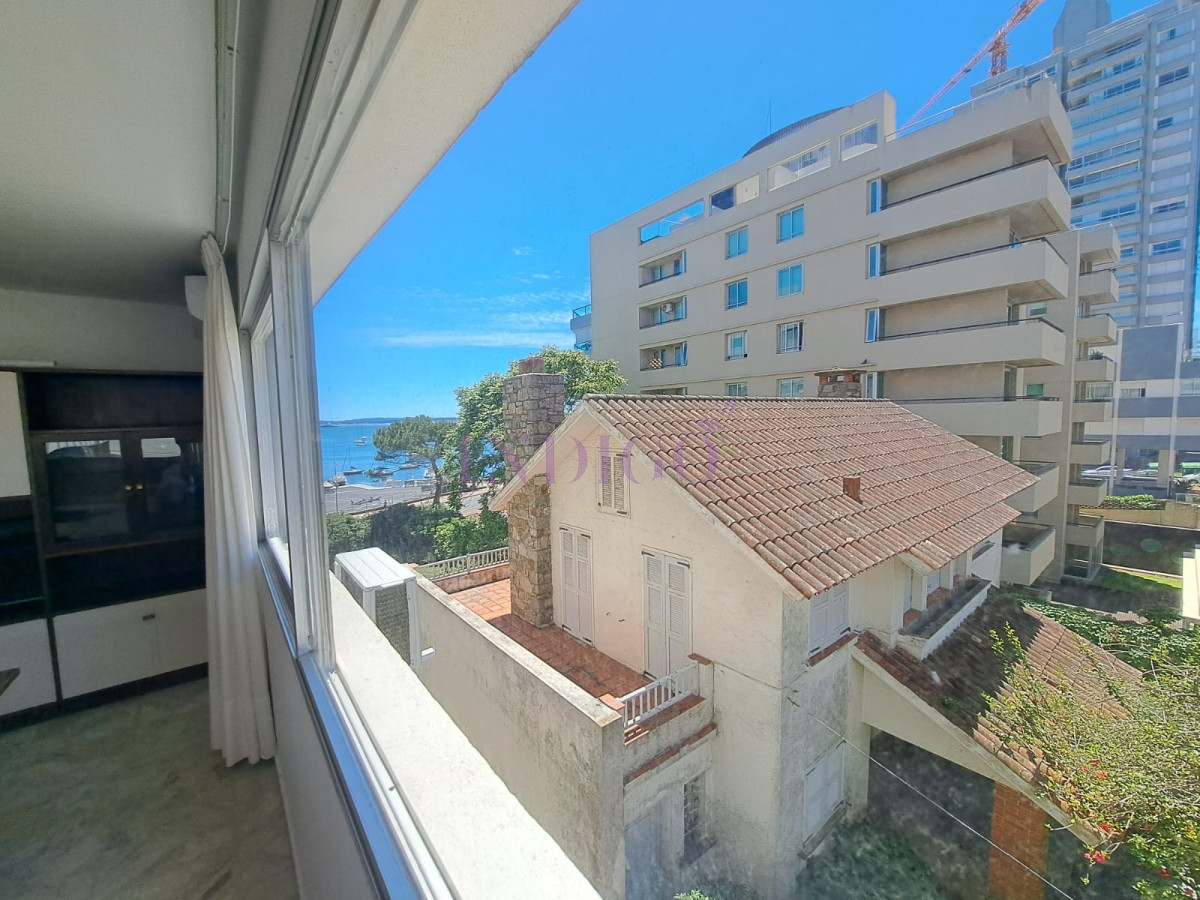 Apartamento Ref.1274 - En venta Península 3 dorm 3 baños