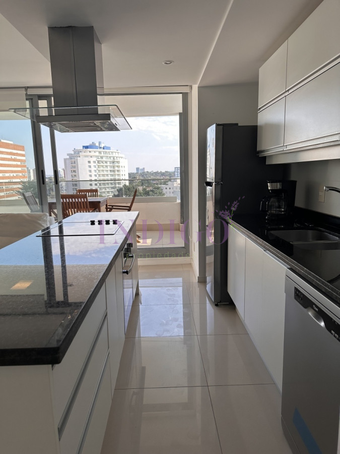 Apartamento Ref.757 - Apartamento playa Brava 3 dorm y 3 baños