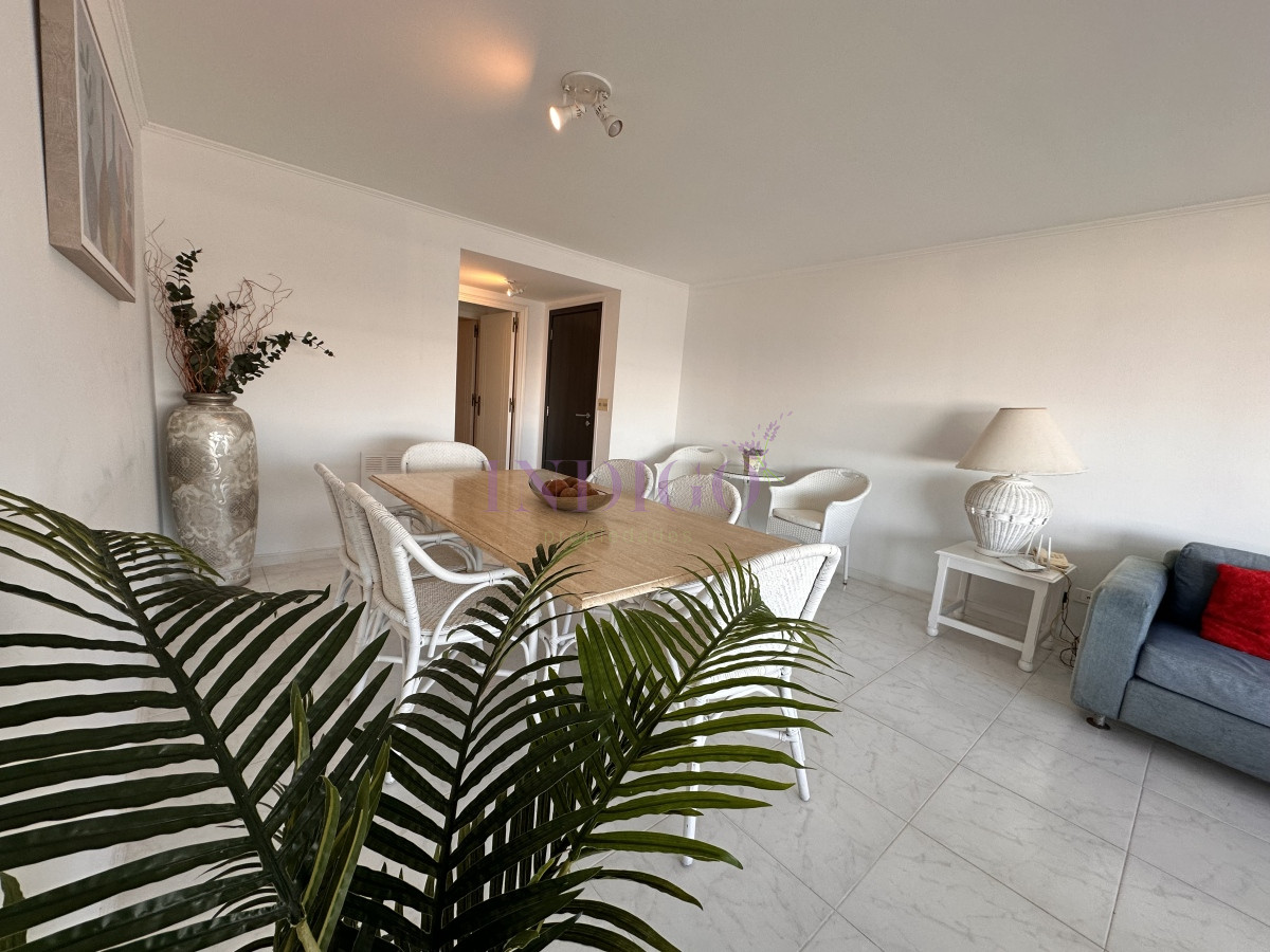 Apartamento Ref.585 - Alquiler 3 dormitorios Montoya