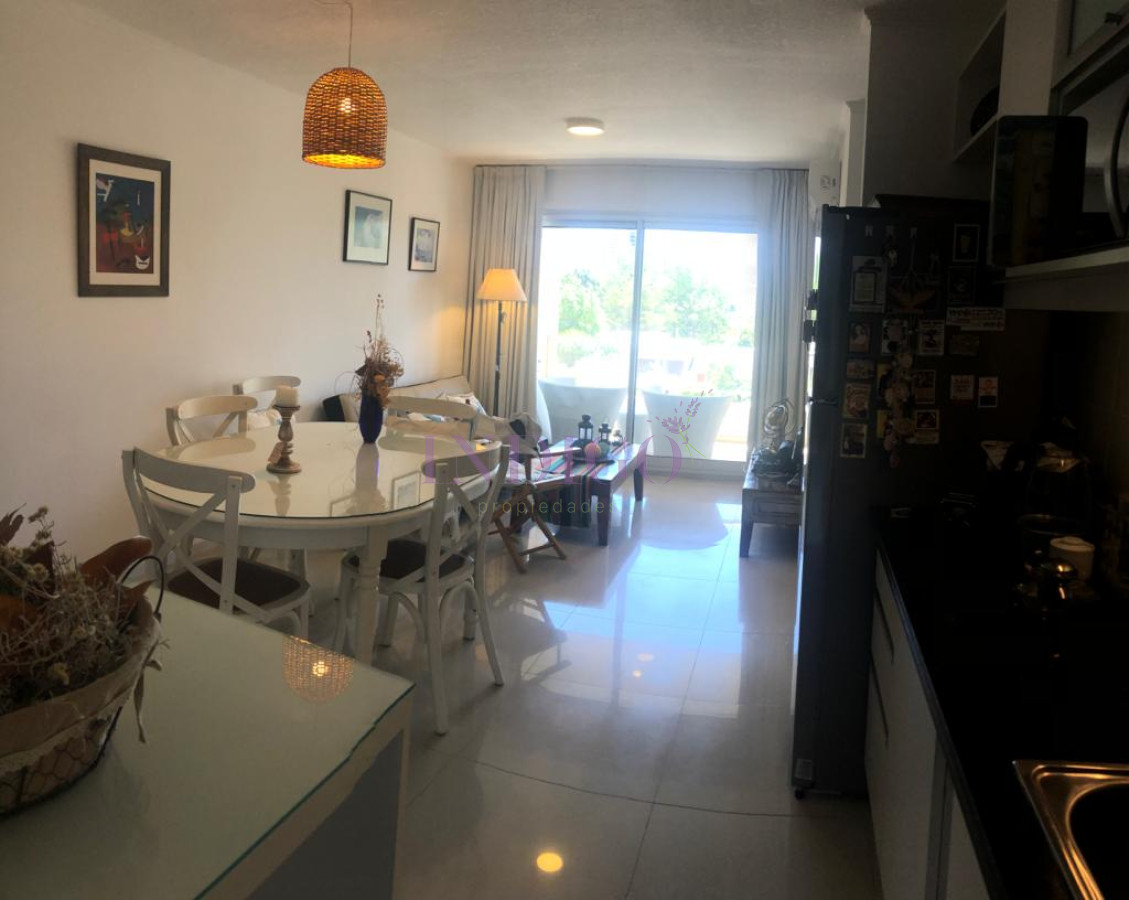Apartamento Ref.507 - en alquiler playa brava de 2 dormitorios