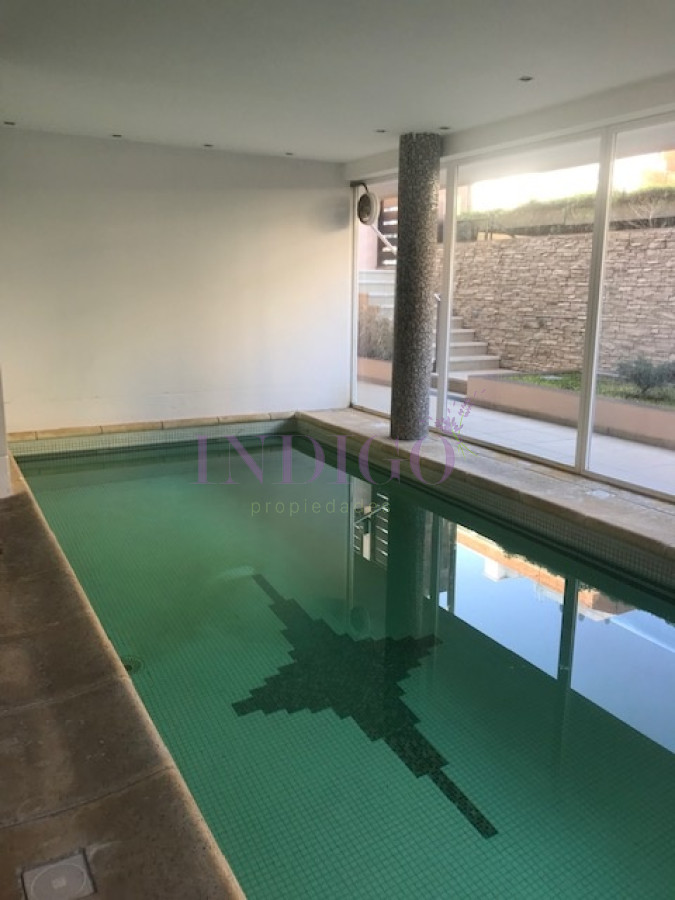 Apartamento Ref.455 - En venta en la Península, Punta del Este