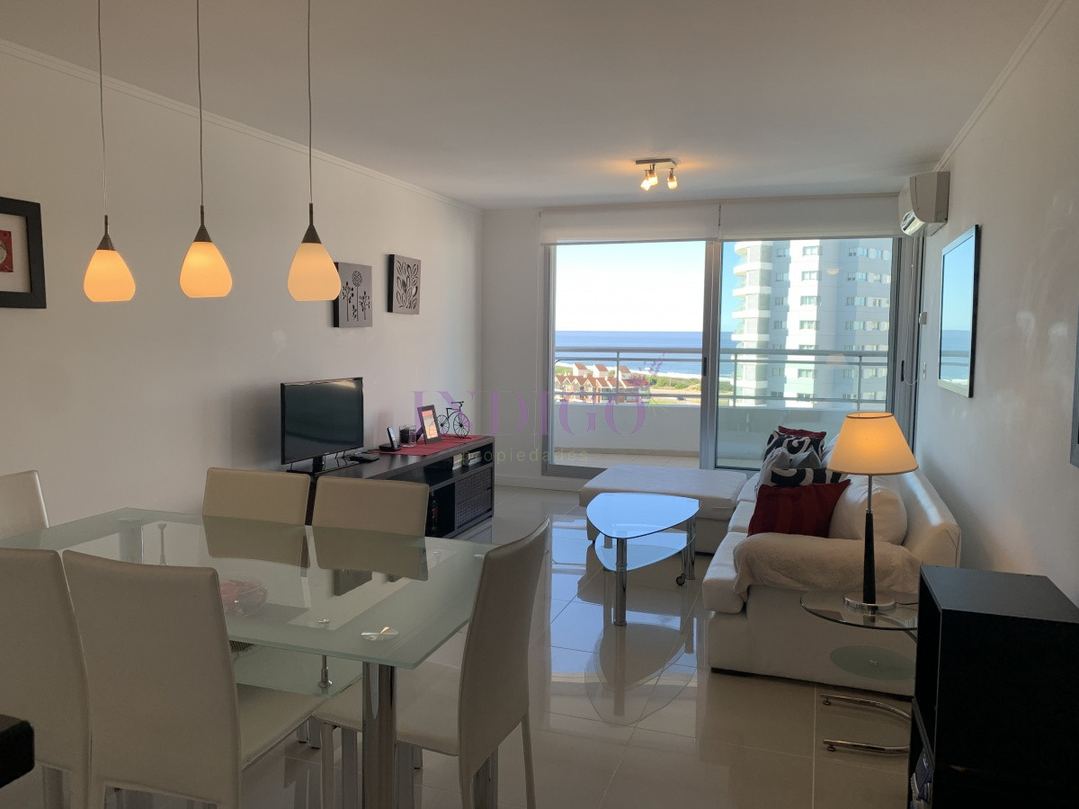 Apartamento Ref.849 - Apartamento en alquiler de 3 dormitorios en Playa Brava con servicios