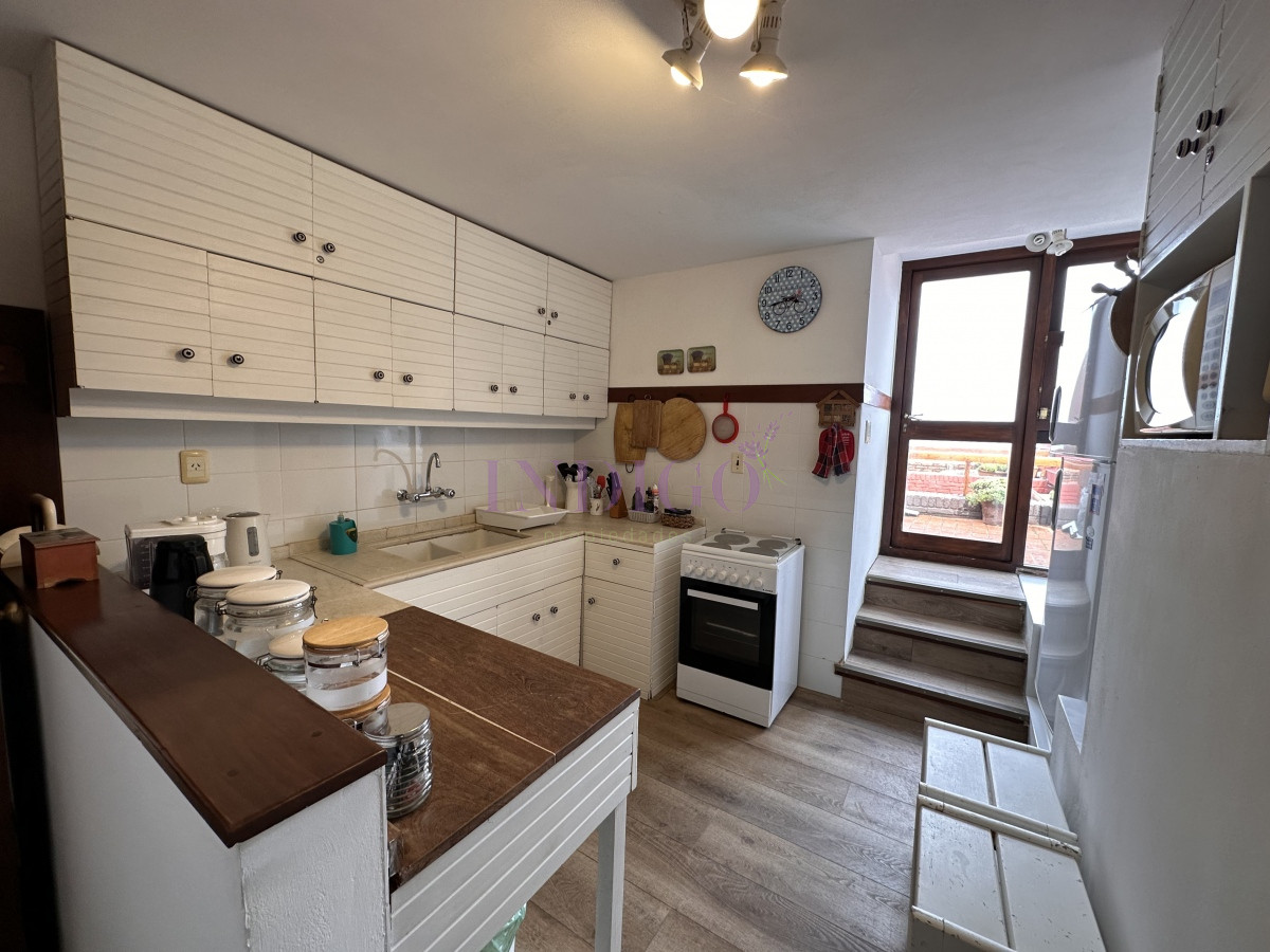 Apartamento Ref.15 - Muy lindo departamento en alquiler en Manantiales, 3 dormitorios , mas dependencia de servicio.