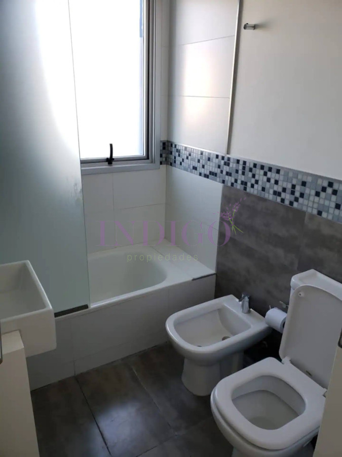 Apartamento Ref.974 - Alquiler de apartamento 3 Dormitorios, Punta del Este, Uruguay