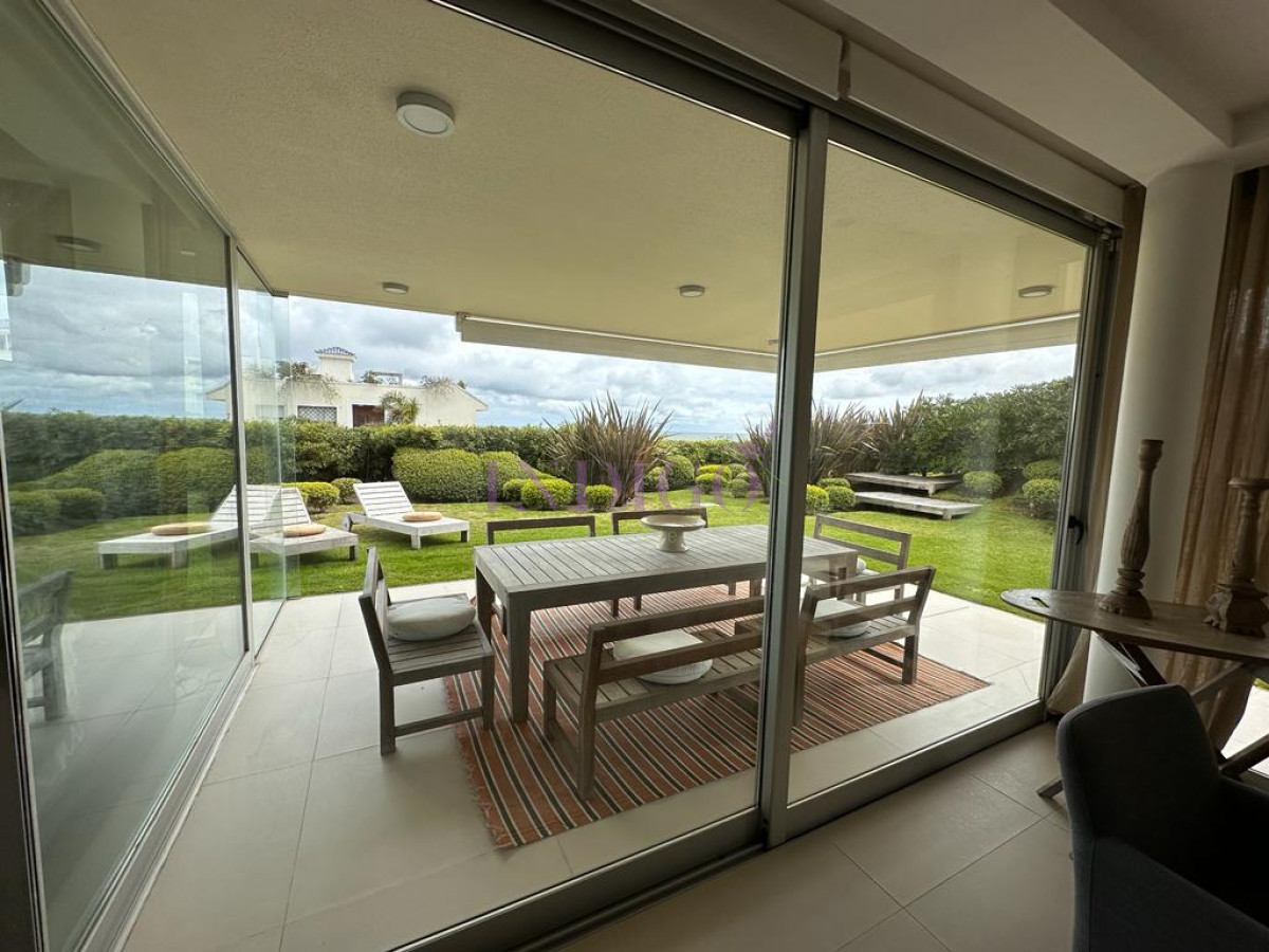 Apartamento Ref.1213 - Apartamento de Lujo en Manantiales, 3 Dormitorios 4 Baños, 2 Cocheras con Parrillero y Piscina!
