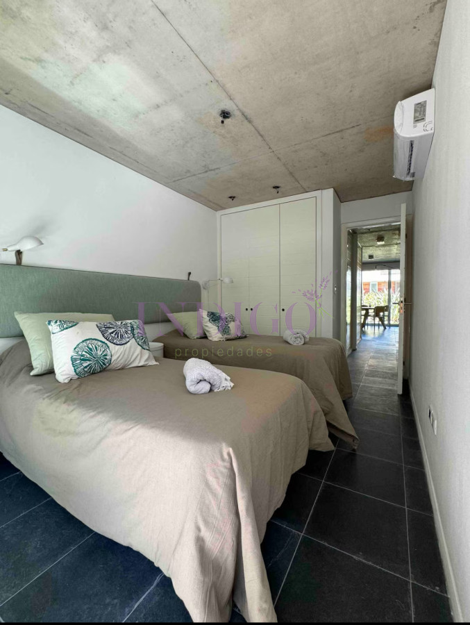 Apartamento Ref.958 - Departamento de 3 Dormitoritos primera linea de La Barra, a paso del Mar!