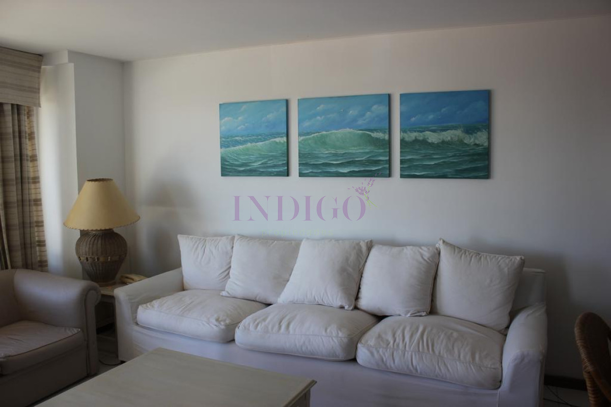 Apartamento Ref.583 - Venta y alquiler en Montoya, servicio de playa y de mucama.