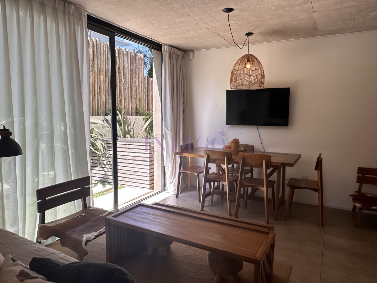 Apartamento Ref.1032 - En venta, en Manatiales 1 dorm.