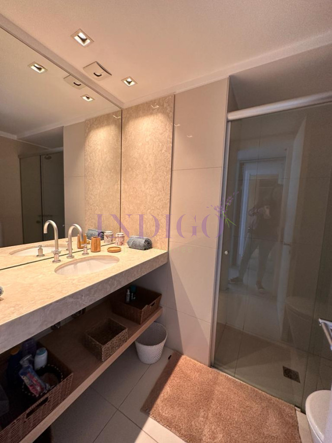Apartamento Ref.1213 - Apartamento de Lujo en Manantiales, 3 Dormitorios 4 Baños, 2 Cocheras con Parrillero y Piscina!