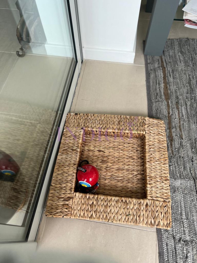 Apartamento Ref.116 - Torre Le Parc está ubicada en Rambla Lorenzo Batlle Pacheco y Av. Roosevelt, en primera línea frente al mar.