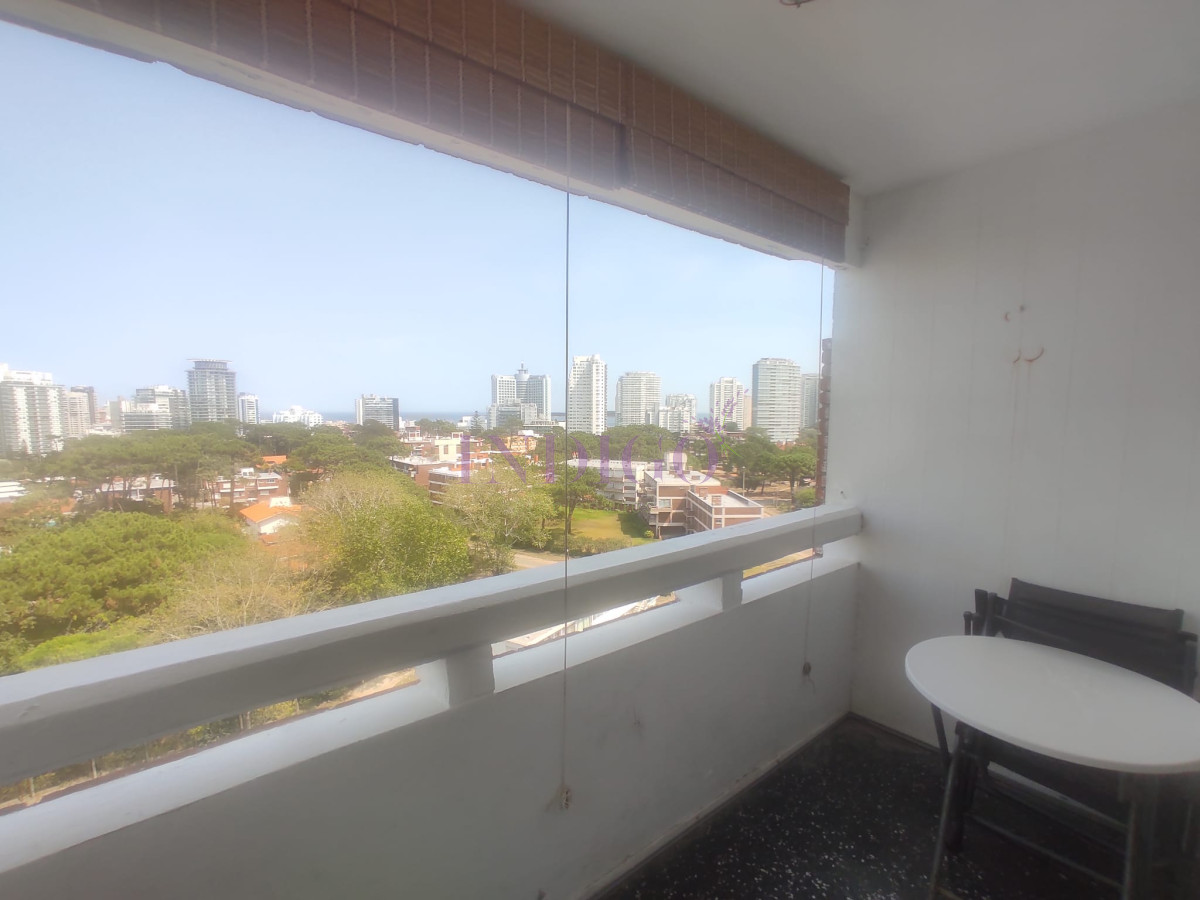 Apartamento Ref.1079 - En venta y alquiler apartamento de dos dormitorios en playa Brava