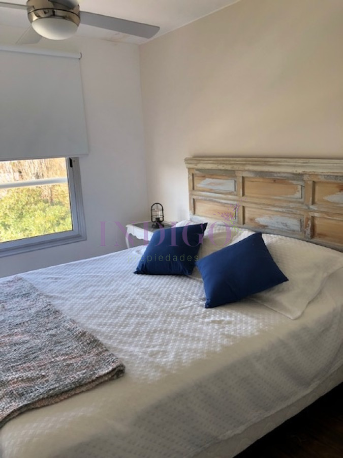 Apartamento Ref.422 - En alquiler lindisimo departamento a pasitos de la playa Brava.