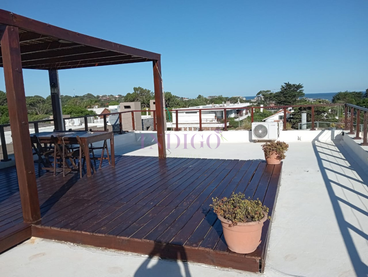 Apartamento Ref.133 - Departamento en alquiler en pleno corazón de Manantiales.en Manantiales, 2 dormitorios .