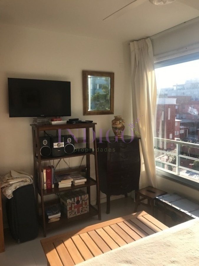 Apartamento Ref.455 - En venta en la Península, Punta del Este