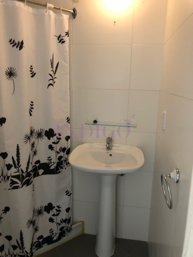 Apartamento Ref.421 - En alquiler monoambiente en Manantiales.