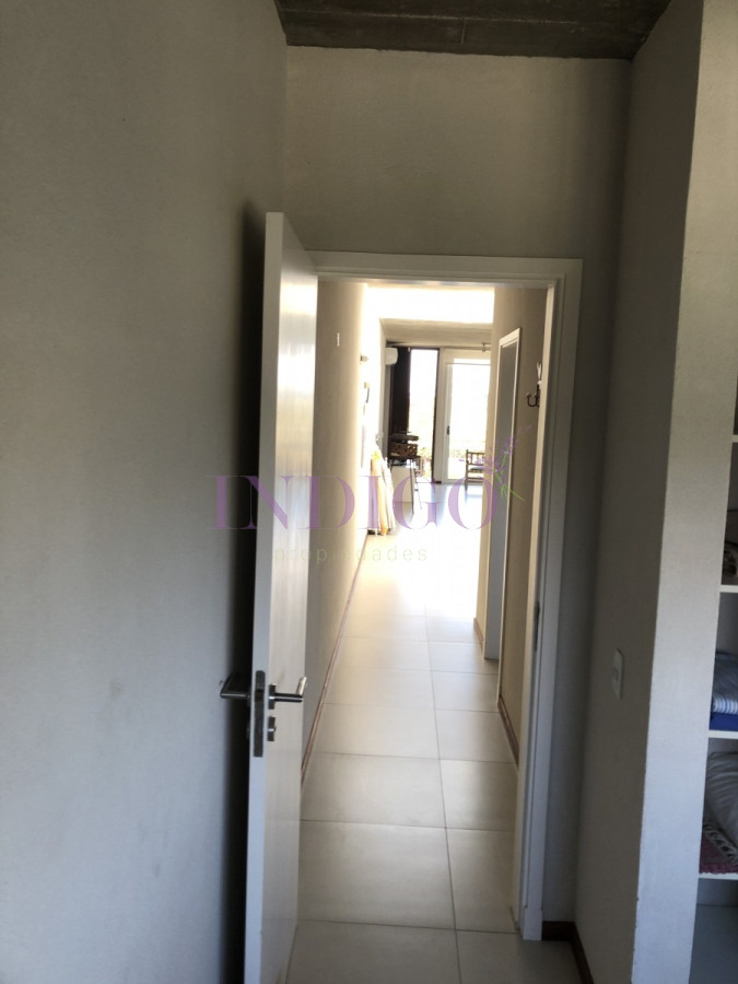 Apartamento Ref.495 - Alquiler en Manantiales departamento de 2 dormitorios.