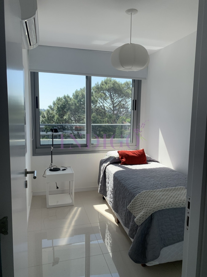 Apartamento Ref.755 - En venta y alquiler, playa Brava